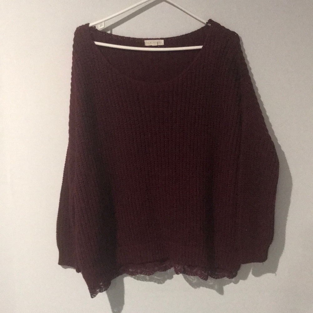 Oversized burgundy sweater with lace trim